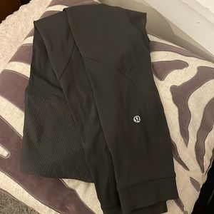 Grey lulu leggings size 8!